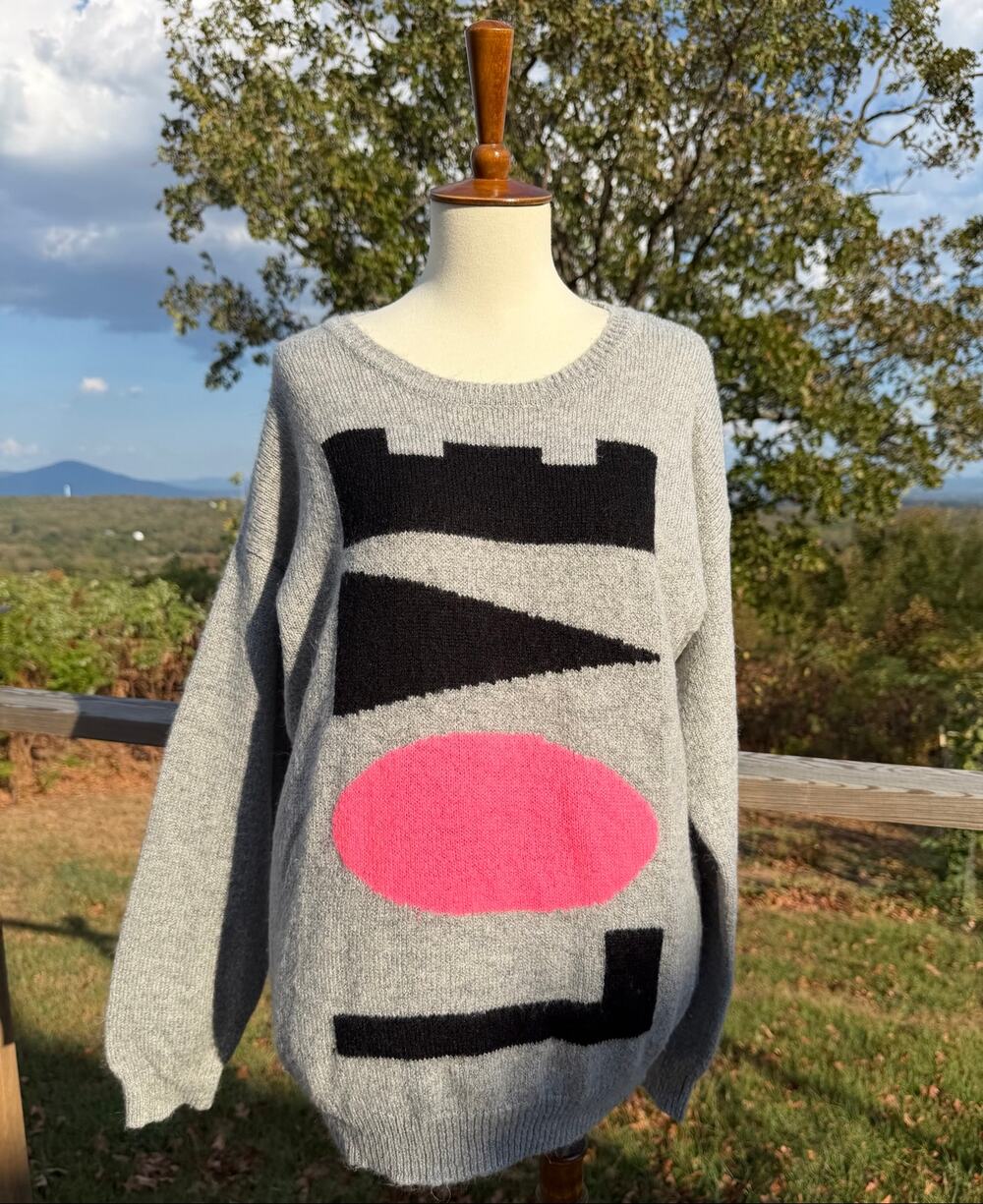 Forever 21 Gray, Black & Pink “LOVE” Pullover Sweater Junior’s Size Medium
